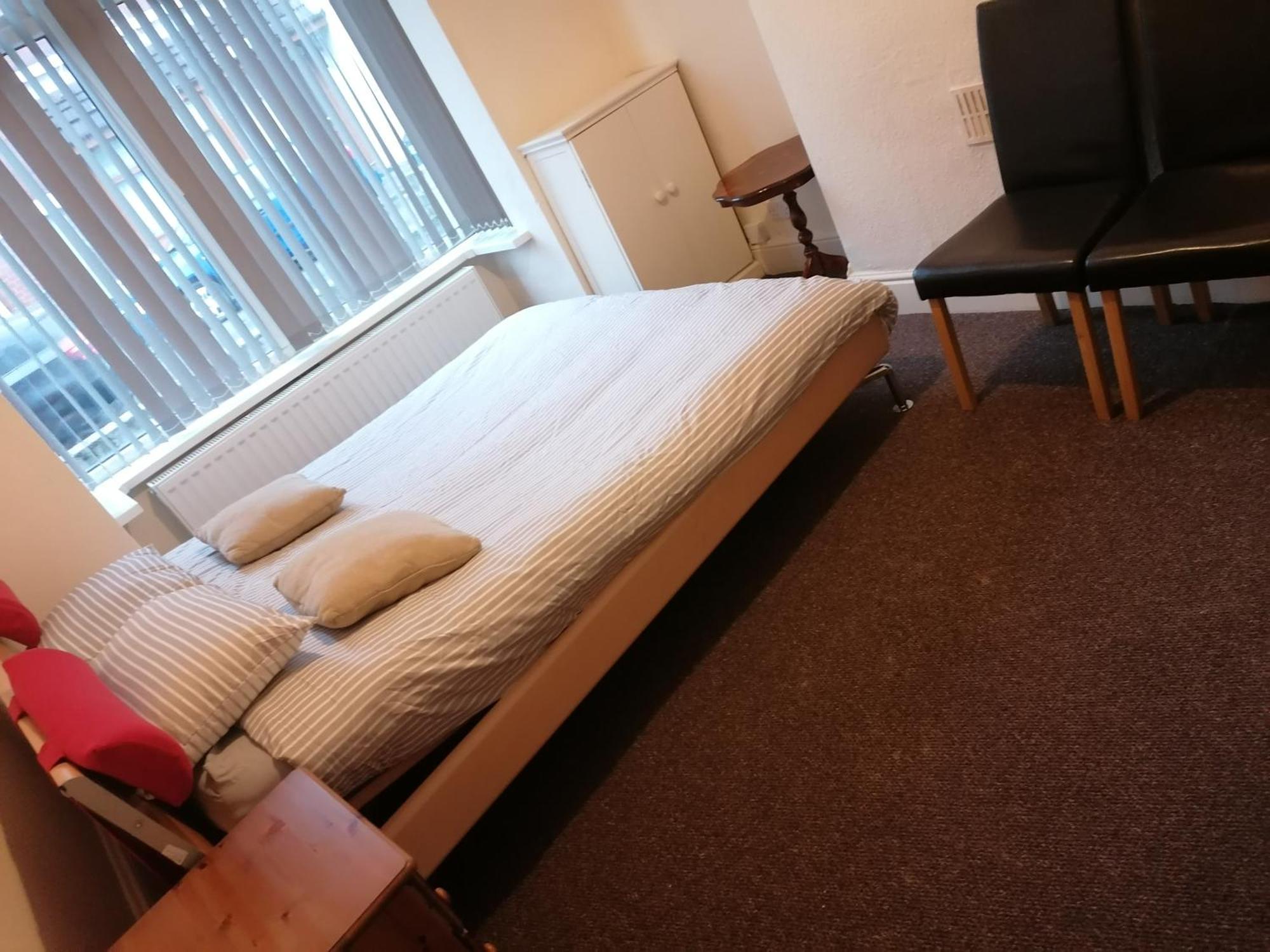 Hygis Home Of Relaxations Stoke-on-Trent Eksteriør bilde