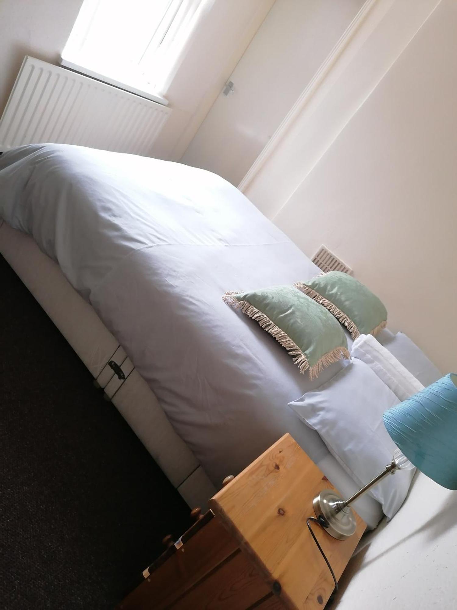 Hygis Home Of Relaxations Stoke-on-Trent Eksteriør bilde