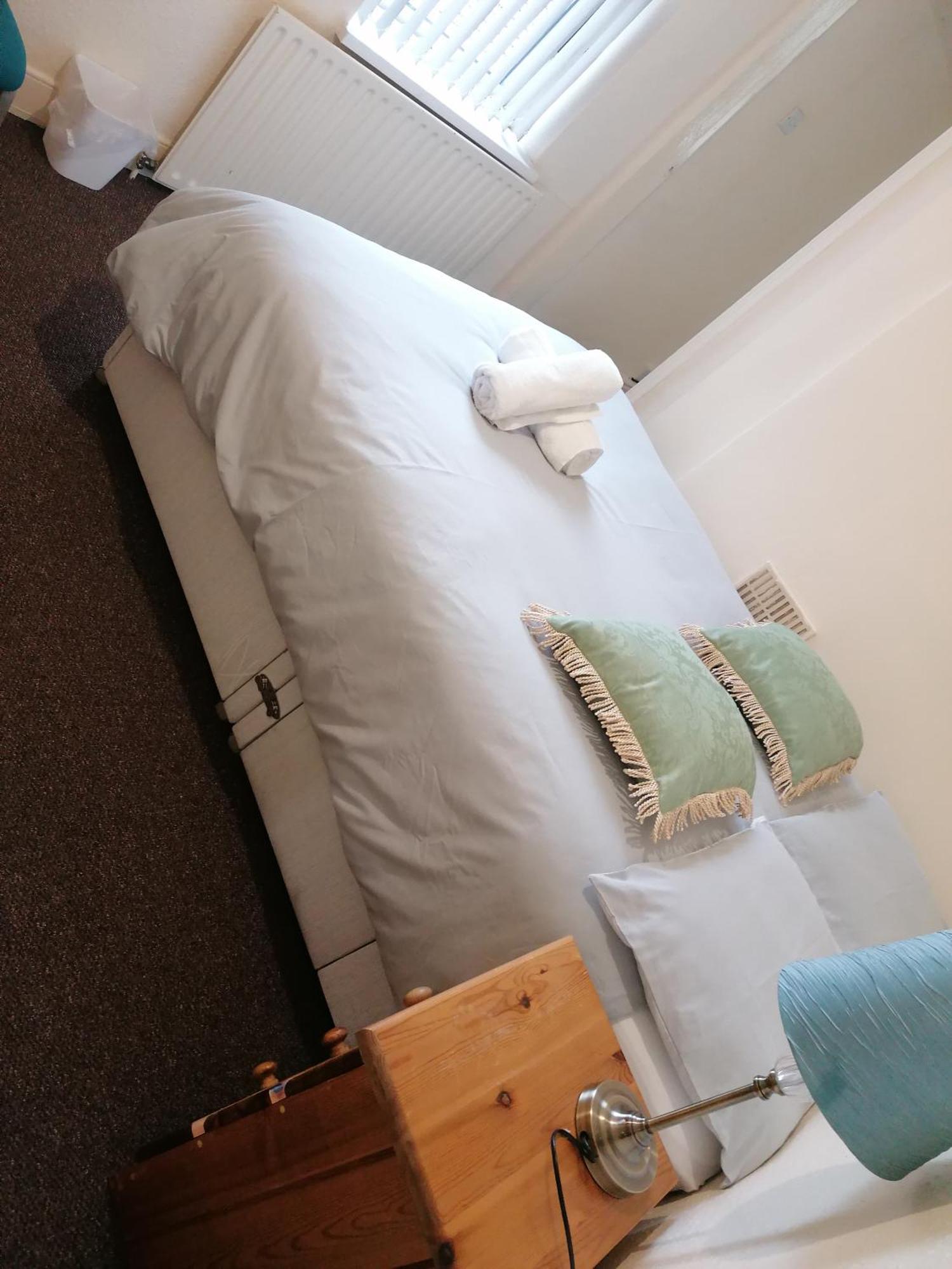 Hygis Home Of Relaxations Stoke-on-Trent Eksteriør bilde